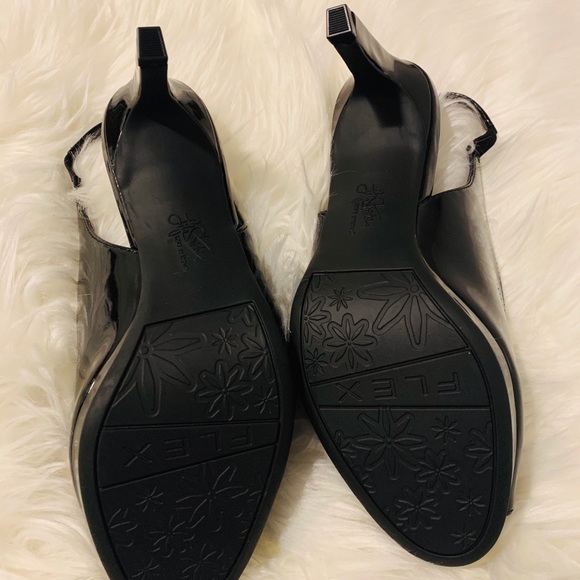 Life Stride Black Patent - Picture 3 of 8